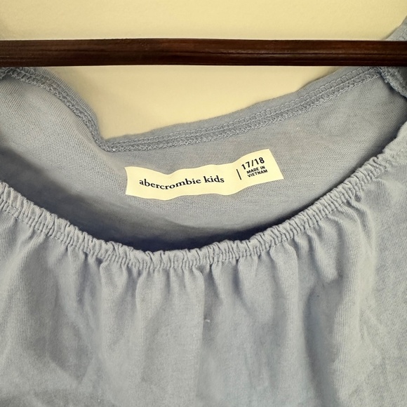 Abercrombie Kids Light Blue Smocked Cap Sleeve Top — Girls Size 17/18 - Picture 2 of 4